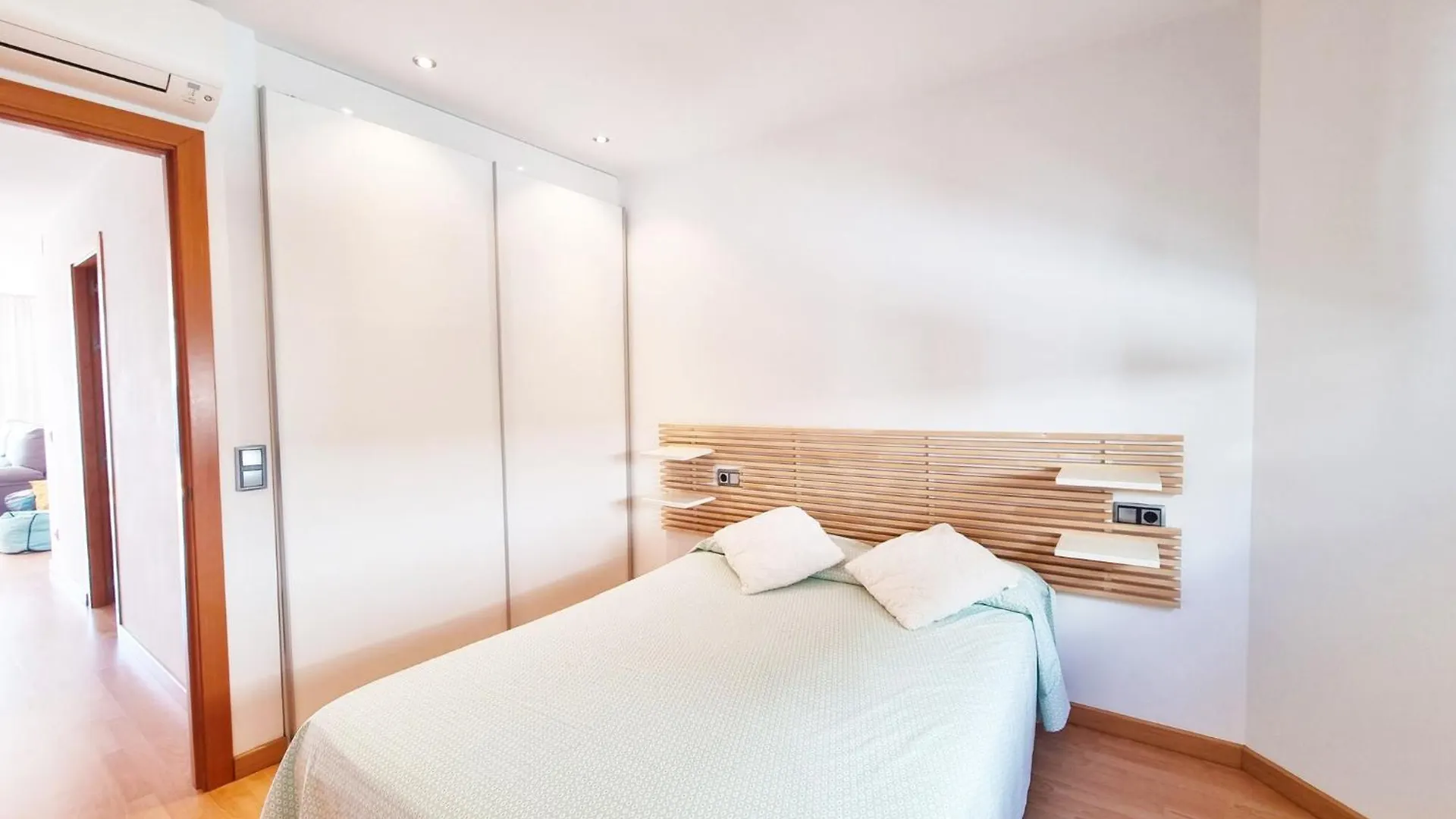 Centrally Located Apartment In L Escala L' Escala